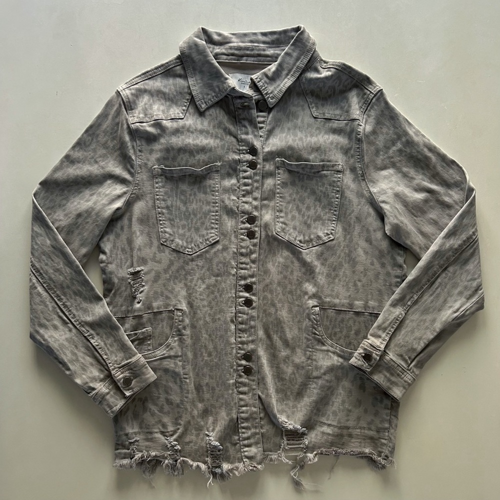 KanCan Distressed Leopard Print Denim Shacket Gray Raw Hem Size S Summer Denim